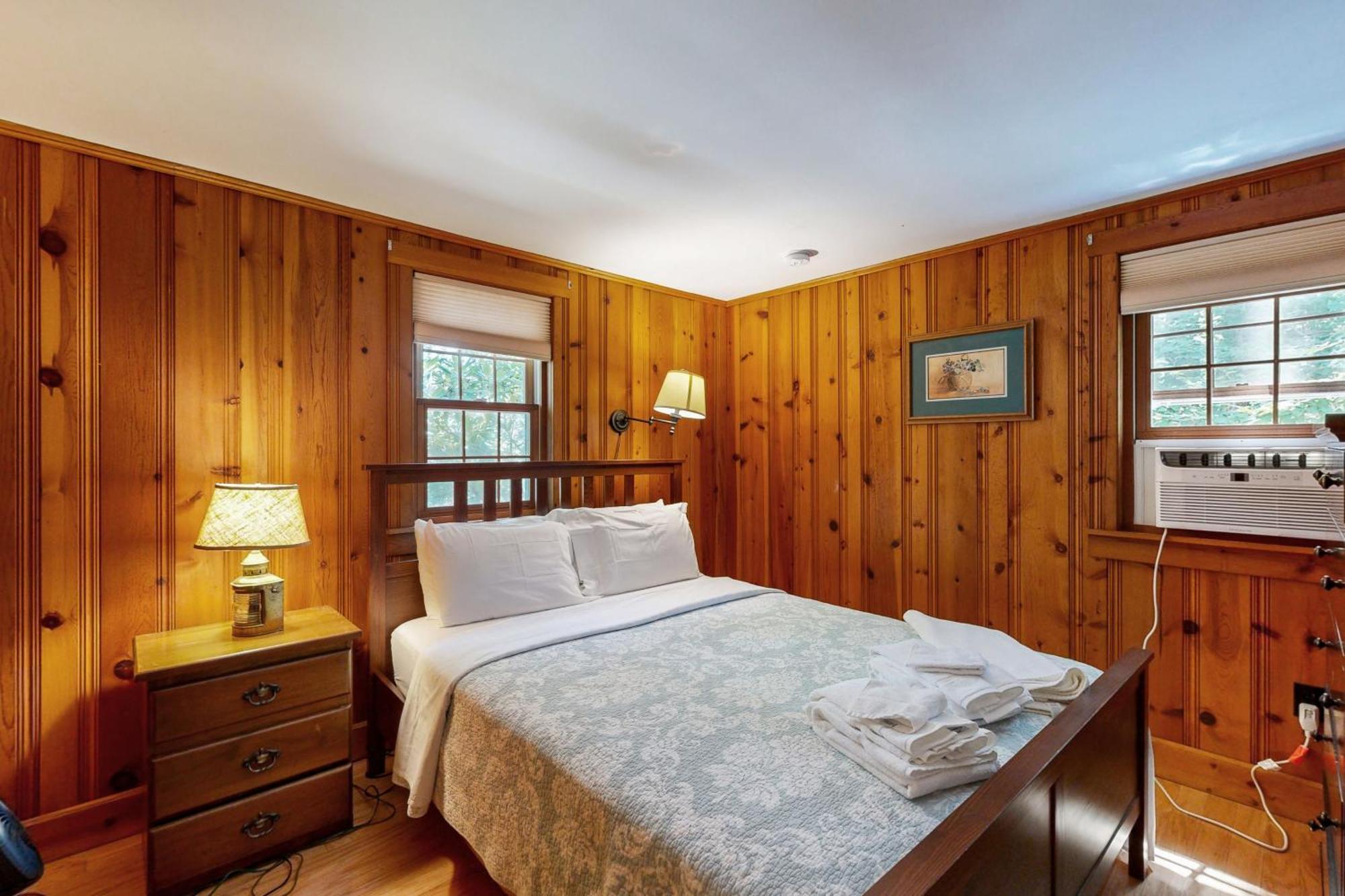Pickerel Cove Cottage Мешпі Екстер'єр фото