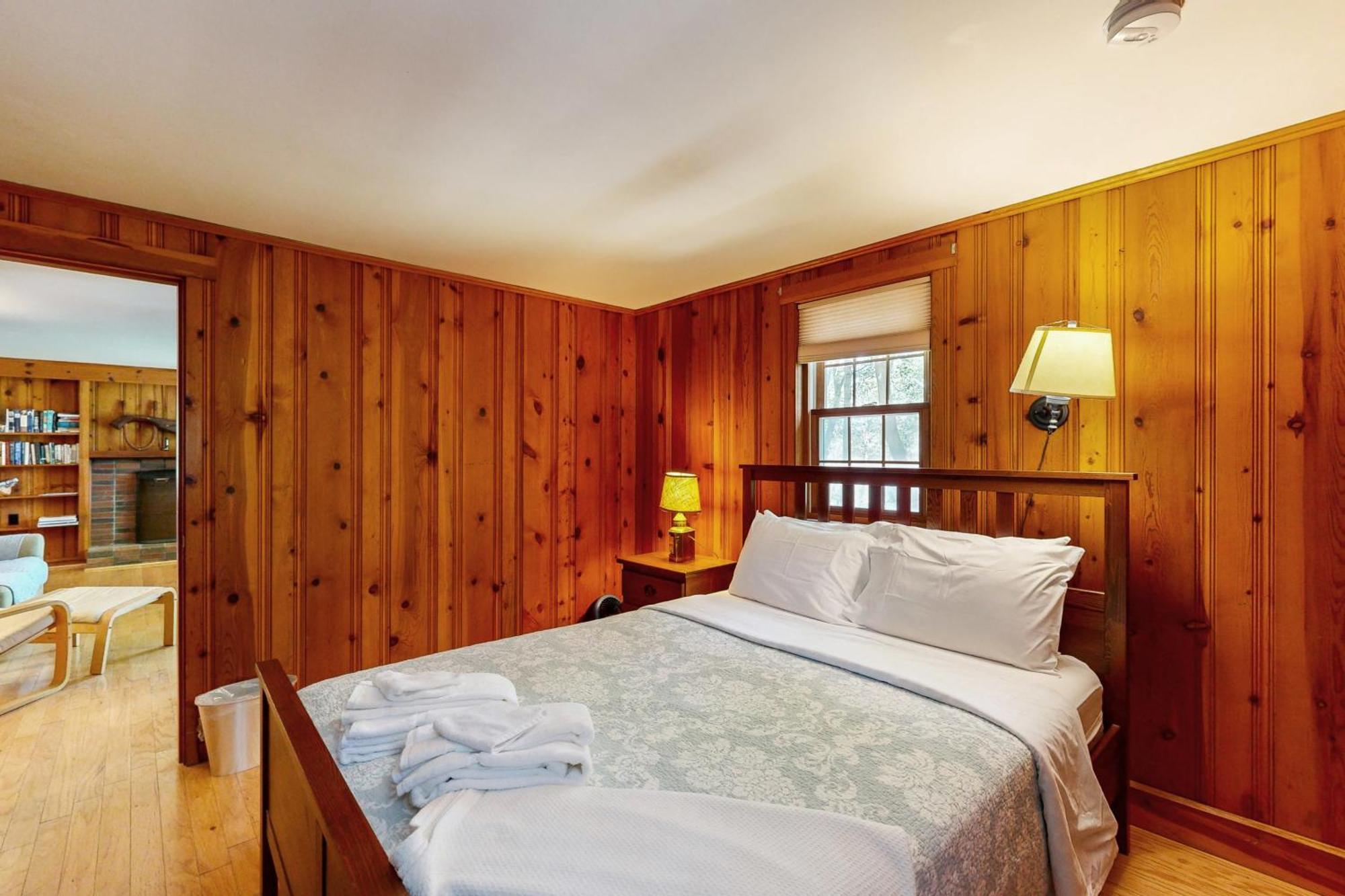 Pickerel Cove Cottage Мешпі Екстер'єр фото