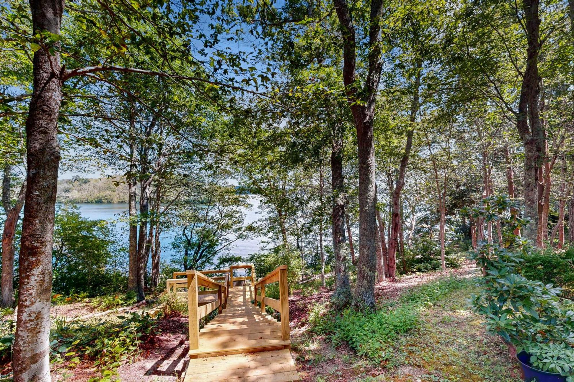 Pickerel Cove Cottage Мешпі Екстер'єр фото